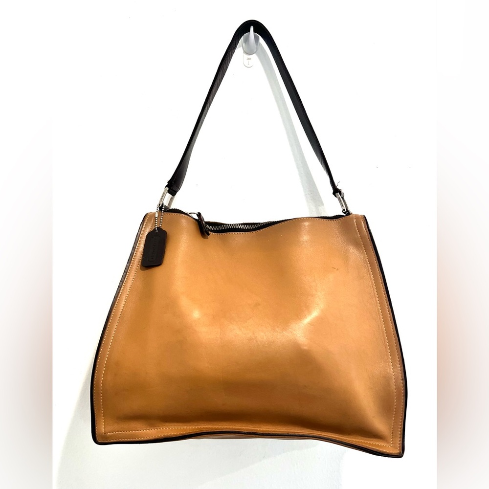 Coach Vintage Camel and Chocolate Brown Lined Shoulder Bag - Picture 2 of 15